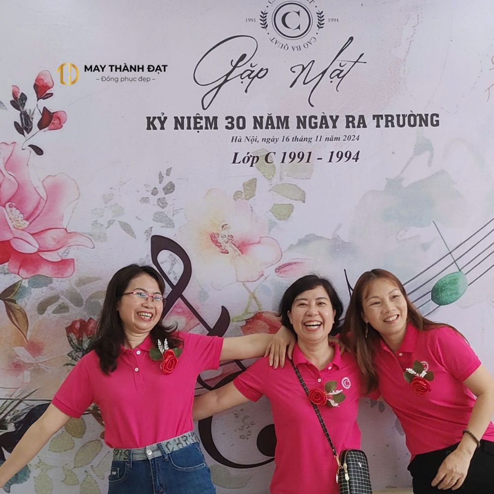 Mẫu áo đồng phục màu hồng sen nổi bật trẻ trung