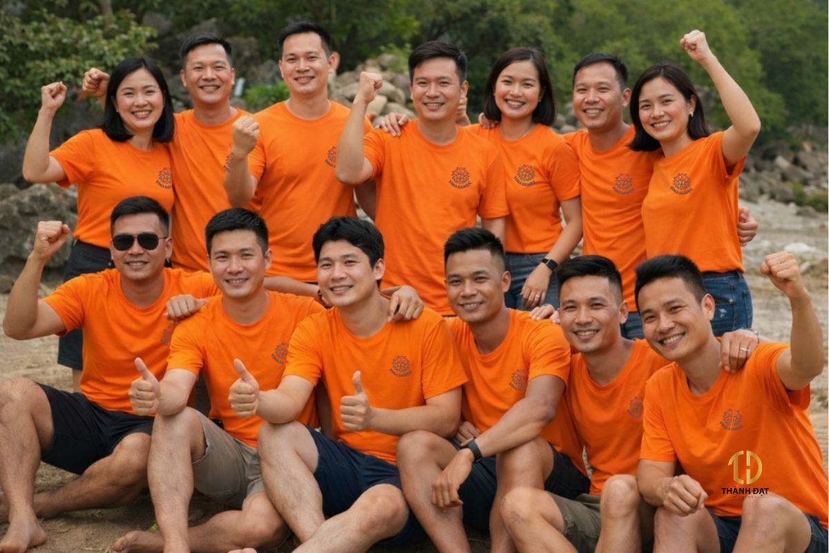 Áo phông đồng phục sử dụng trong hoạt động team building của doanh nghiệp