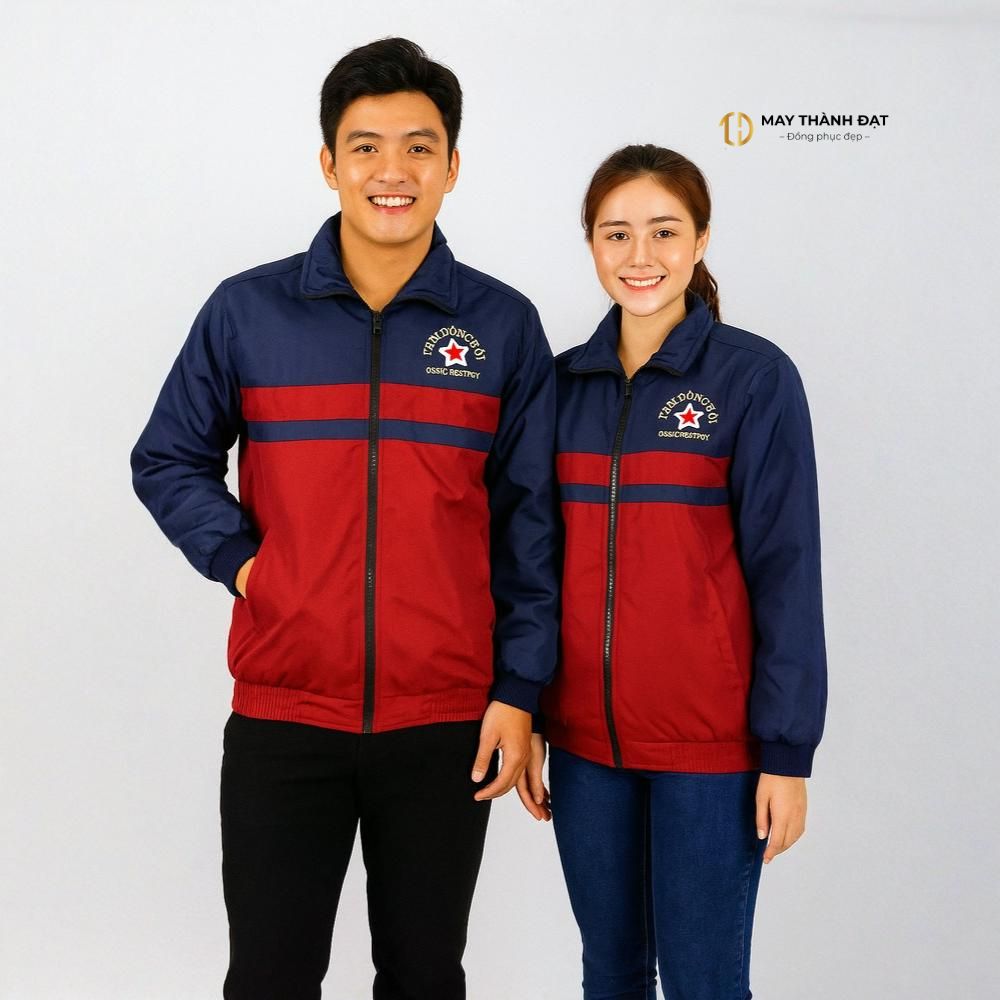 Áo khoác gió đồng phục phối màu xanh navy – đỏ đô unisex, may tại May Thành Đạt